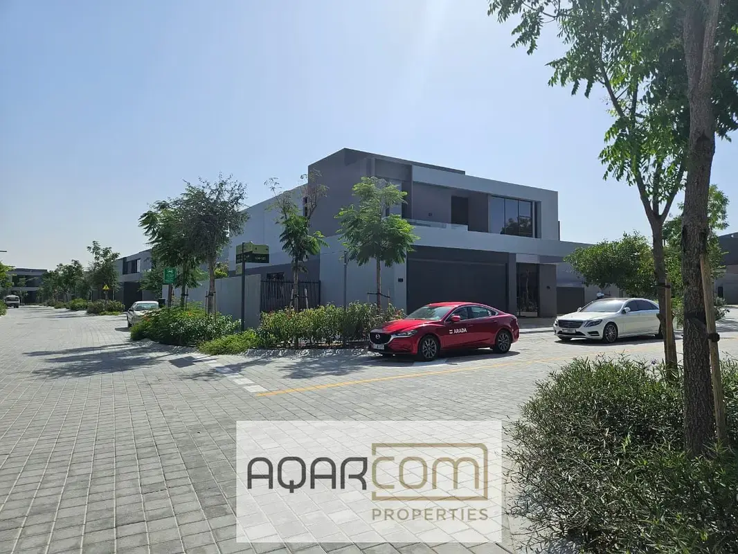luxury villa / Ready to Move In / Single Row / Brand New / Prime Location